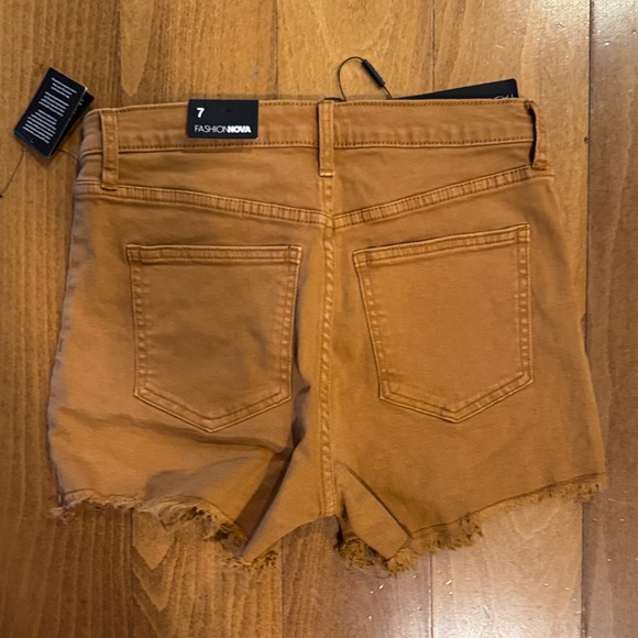 Fashion Nova Tan Brown Shorts with Frayed Hem - Picture 3 of 3